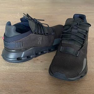 On Running Cloudnova sneaker